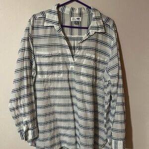 Old Navy‎ Navy and White Striped Shirt